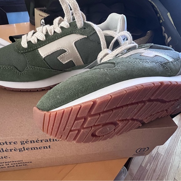 Brand new Faguo sneakers! Olive green with gold sparkles in the shoelaces. - Picture 3 of 5